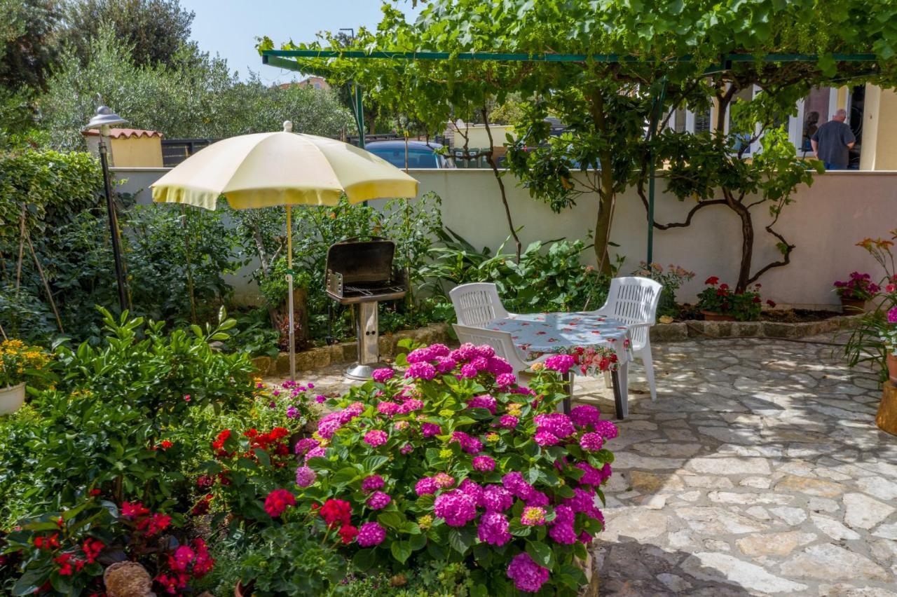 Berat Apartment Vodnjan Bagian luar foto