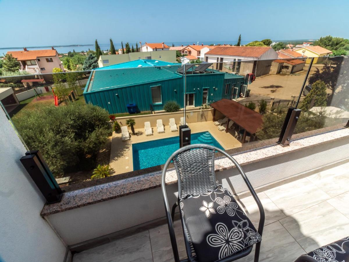 Berat Apartment Vodnjan Bagian luar foto