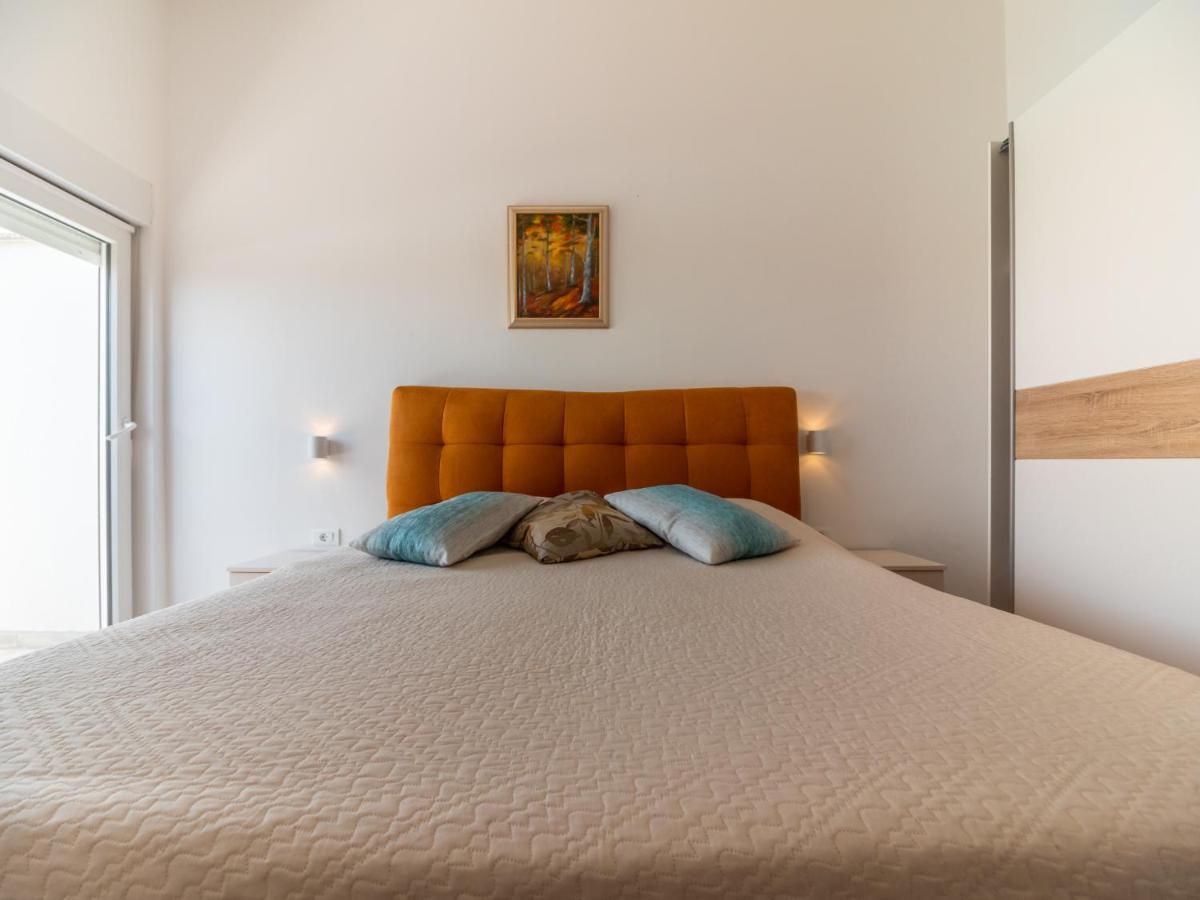 Berat Apartment Vodnjan Bagian luar foto