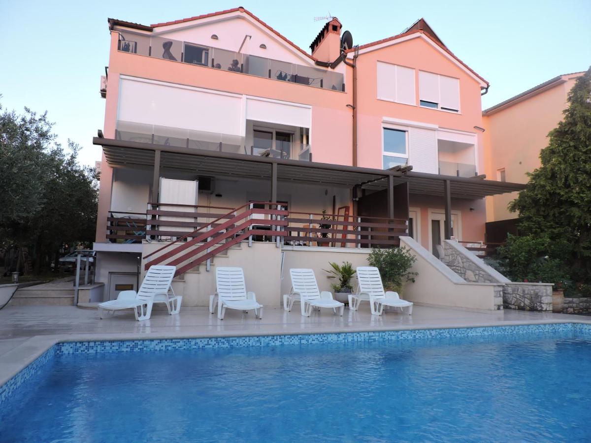 Berat Apartment Vodnjan Bagian luar foto