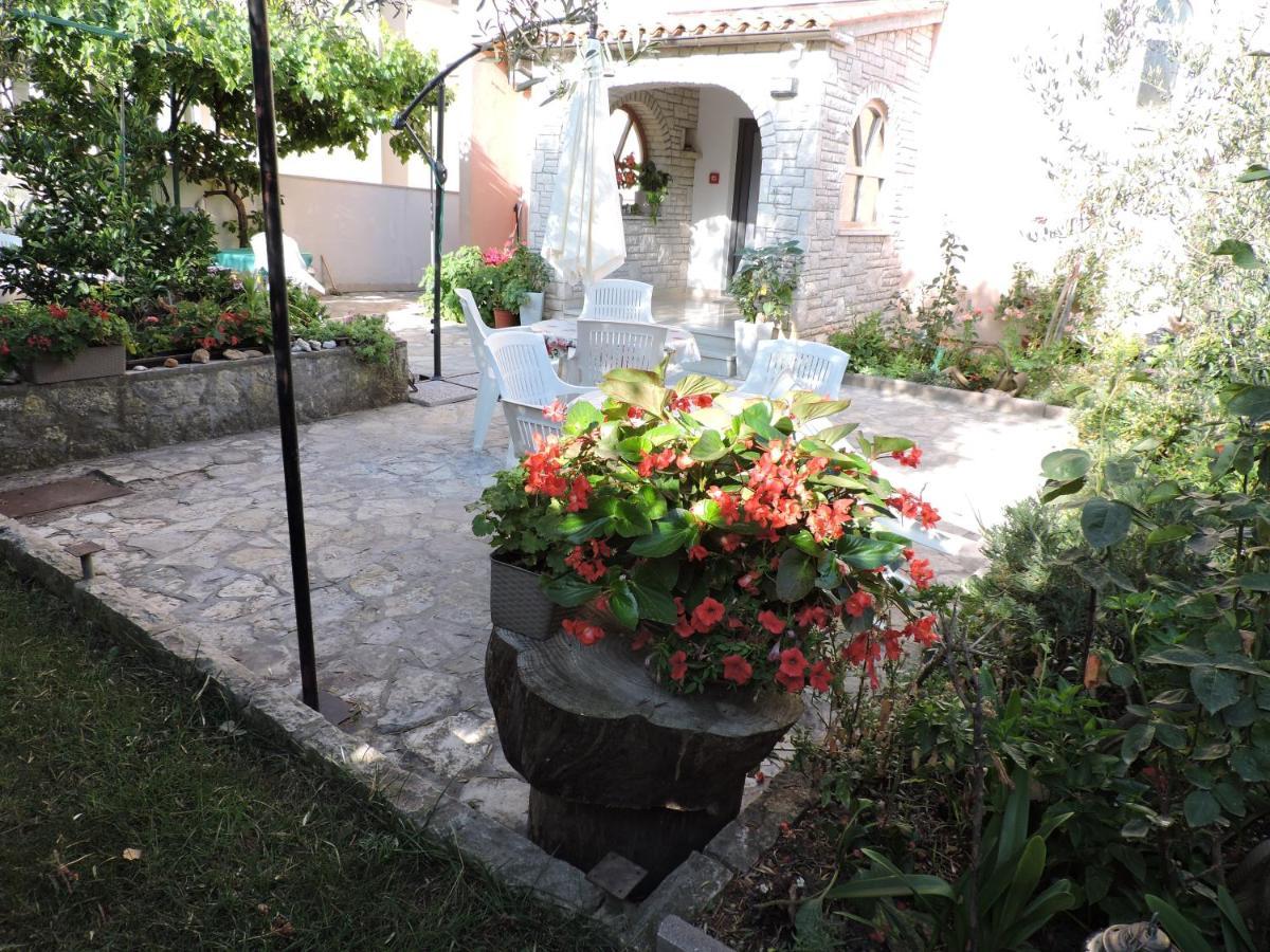 Berat Apartment Vodnjan Bagian luar foto