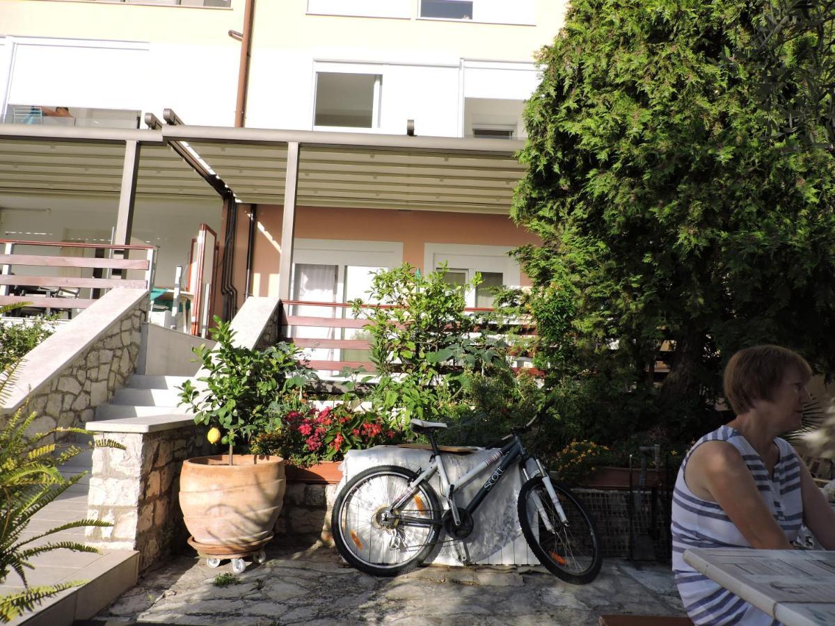 Berat Apartment Vodnjan Bagian luar foto