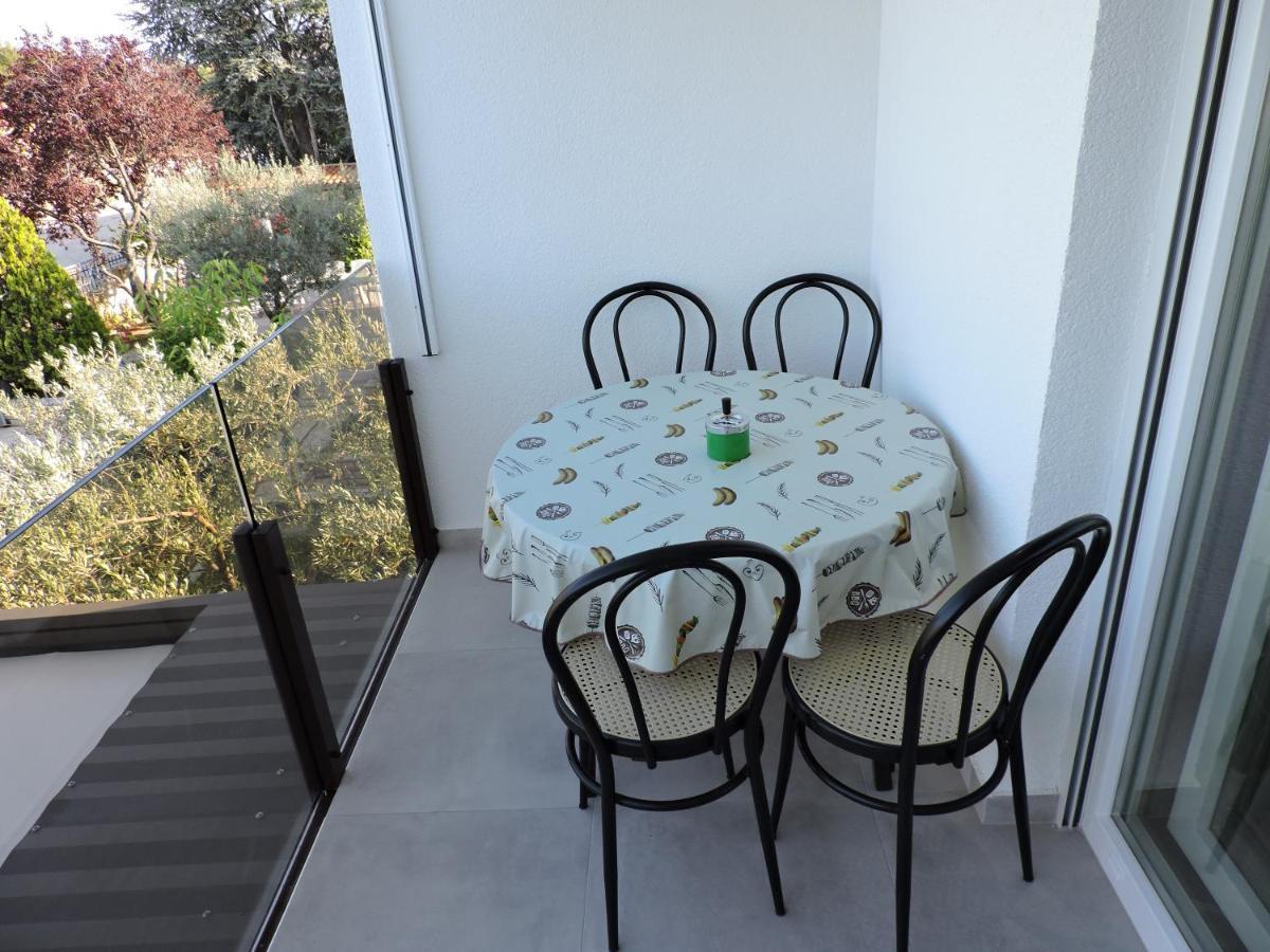 Berat Apartment Vodnjan Bagian luar foto