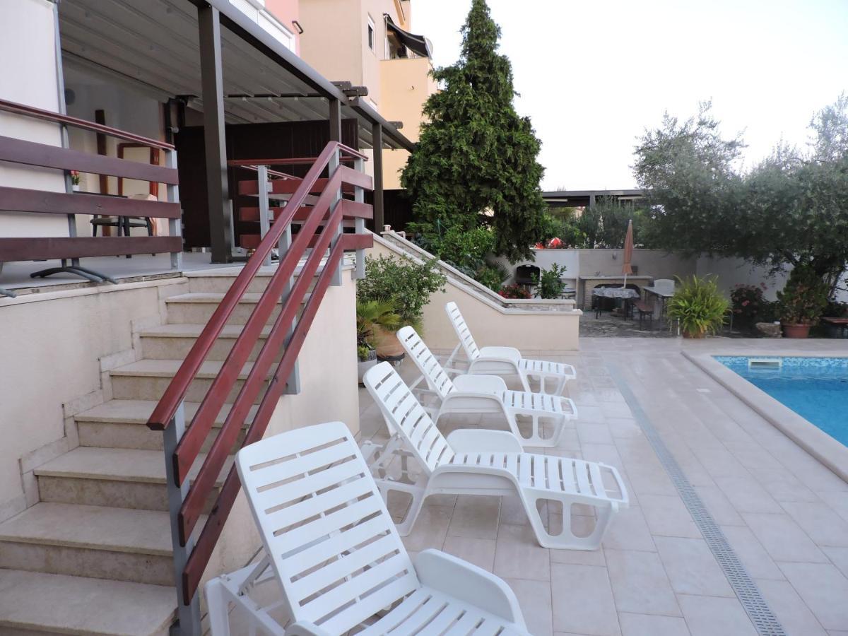 Berat Apartment Vodnjan Bagian luar foto