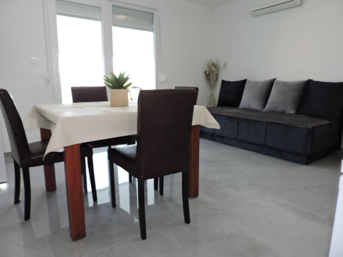 Berat Apartment Vodnjan Bagian luar foto