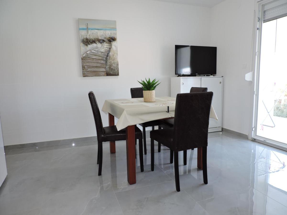 Berat Apartment Vodnjan Bagian luar foto