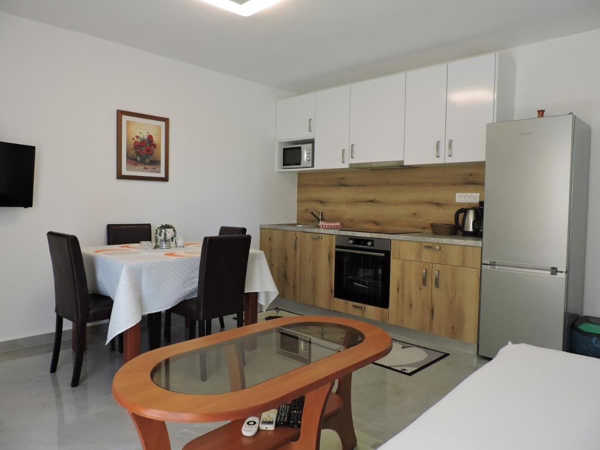 Berat Apartment Vodnjan Bagian luar foto