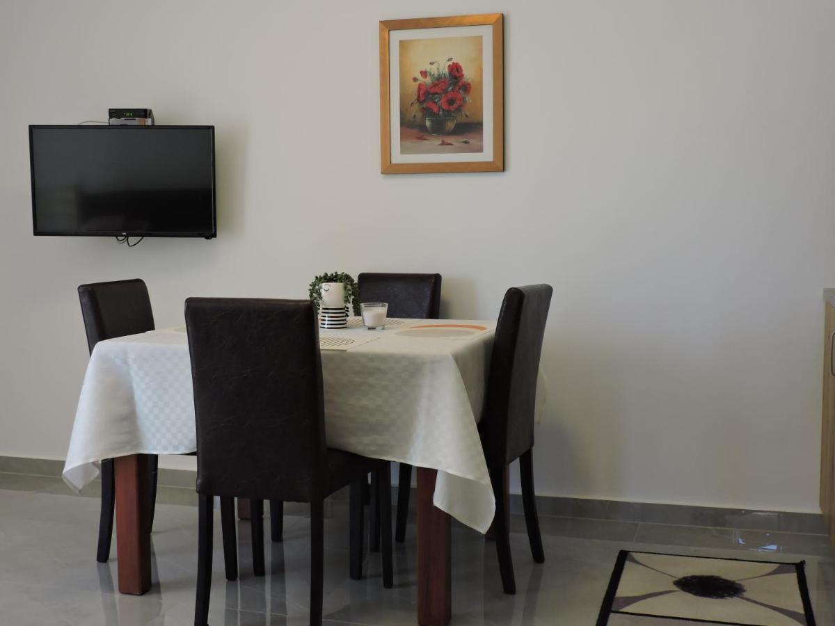 Berat Apartment Vodnjan Bagian luar foto